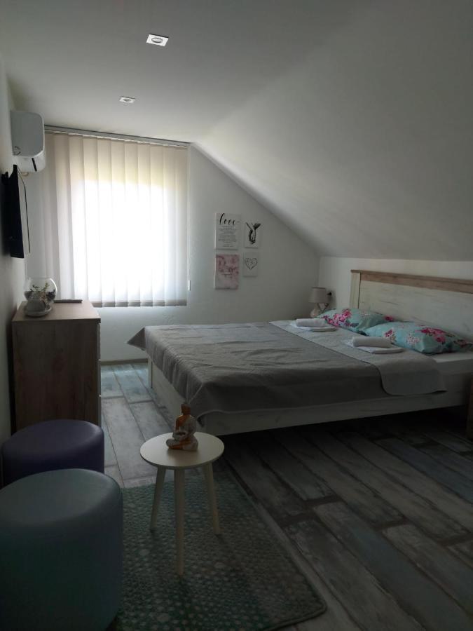 Lucic Guesthouse Cetinje Exterior foto